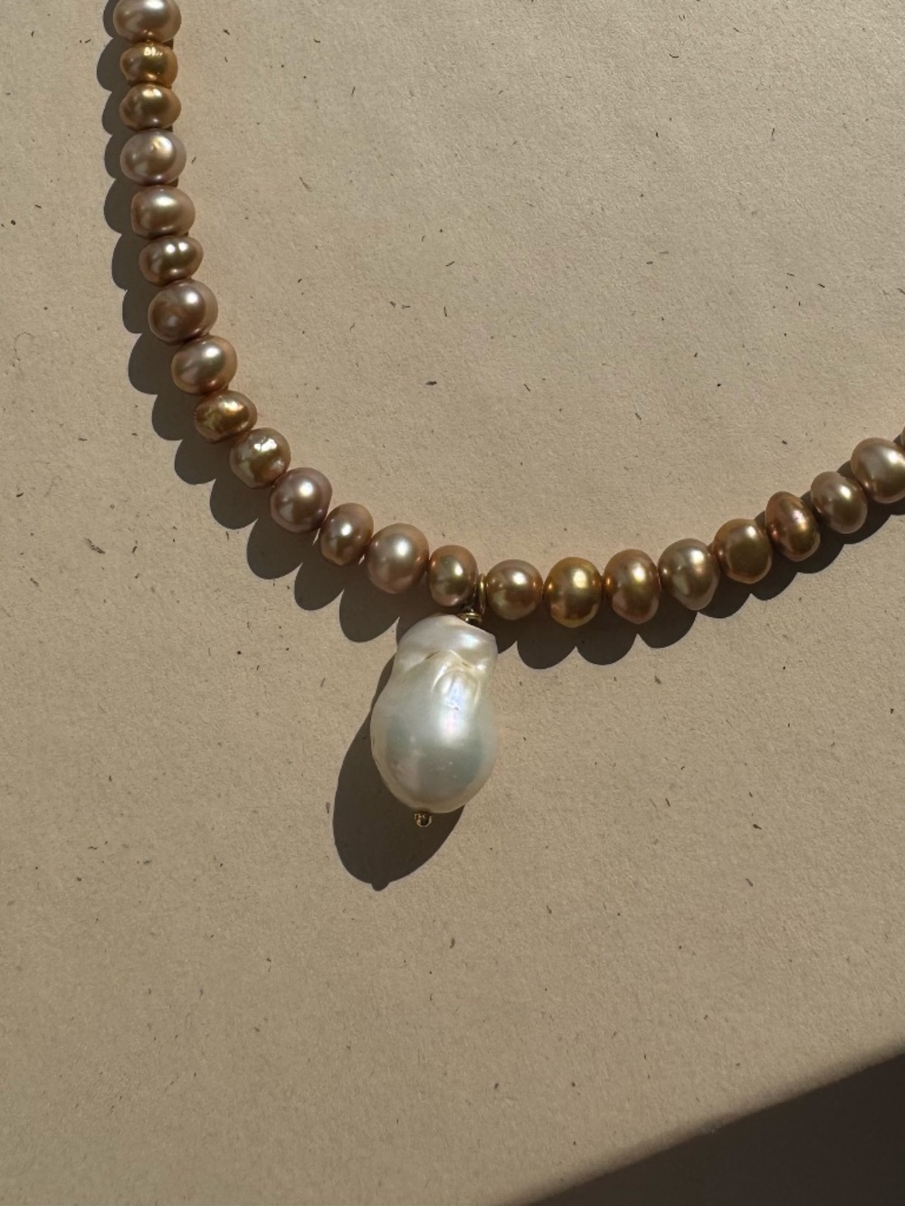 Baroque Pearl Pendant Beaded Necklace 16.5" - Picture 3 of 4